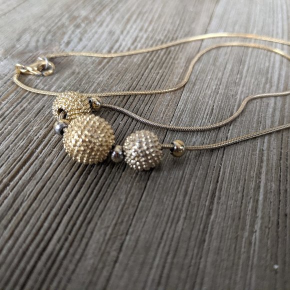 🌟 3/$15 🌟 Gold Tone Dainty Chain Necklaces Set of 2 - Picture 9 of 14